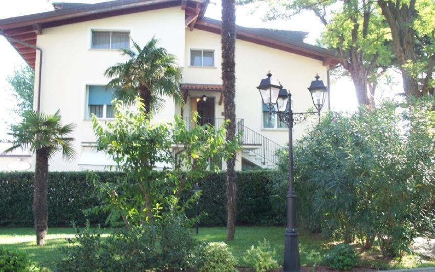Hotel La Dependance By Casa Bianca 4*